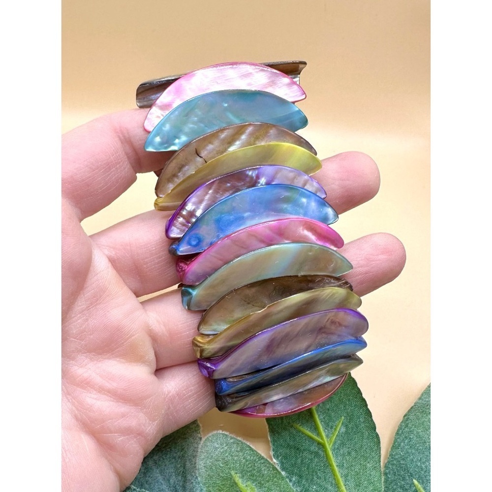 Iridescent Shell Statement Bracelet - Picture 3 of 4